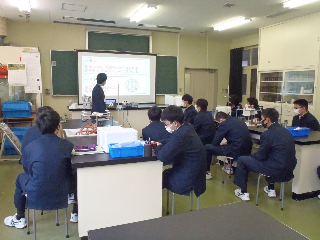 2021年1月に山形県立加茂水産高校で実施した講座風景